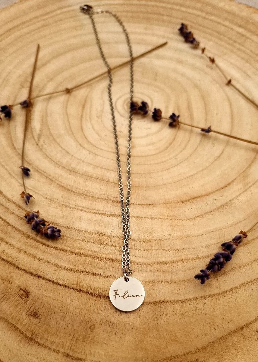 Jewellery necklace